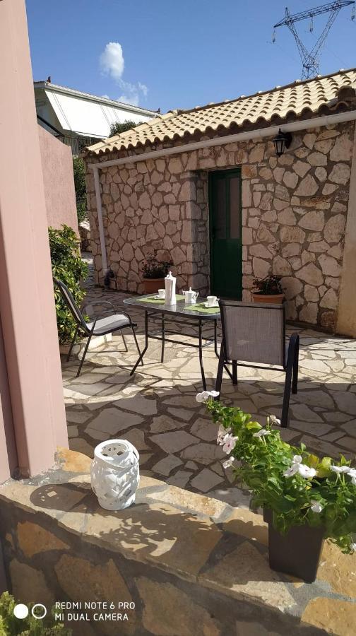 Sofias Cottage Razata Argostoli Exterior foto